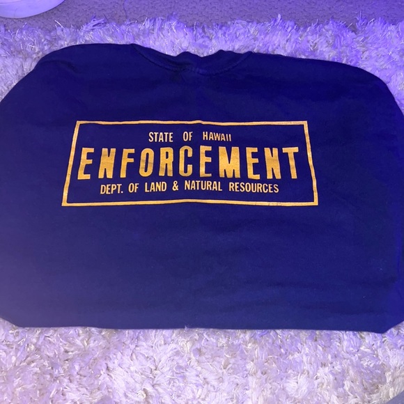 Found this at a local thrift store, willing to sell for cheaper - Picture 2 of 2